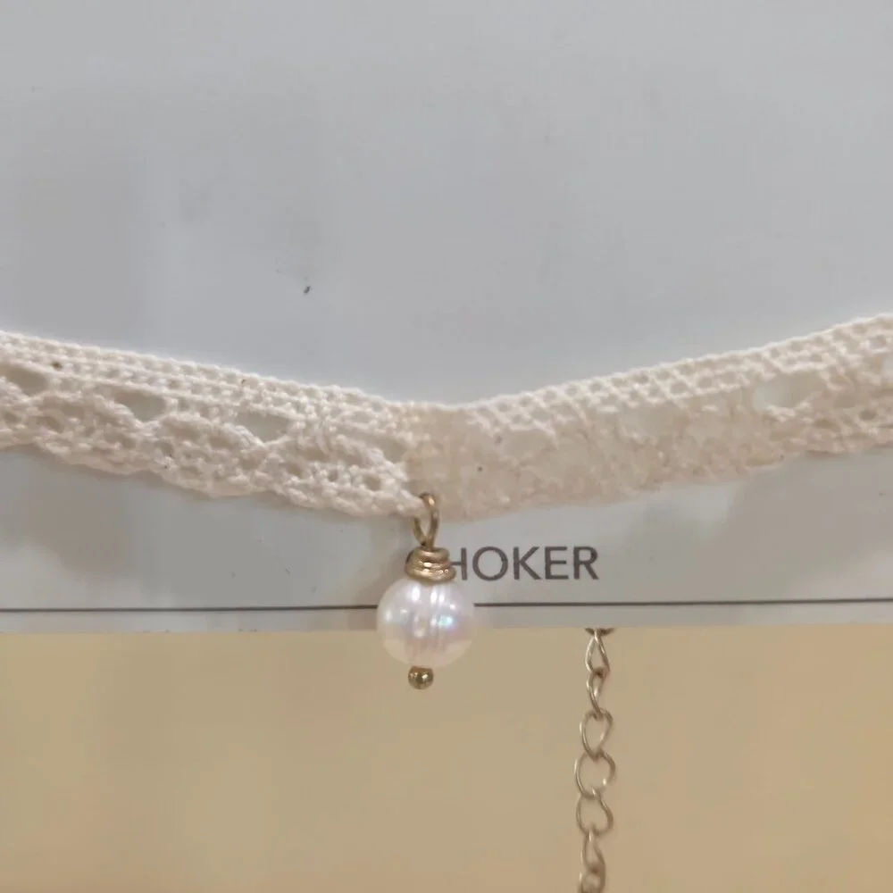 NWT Ecru Ivory Crochet Lace and Natural Pearl Choker Necklace